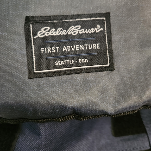 Eddie Bauer baby travel bag - Picture 3 of 6